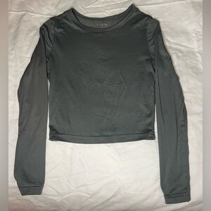SHEIN Charcoal Long Sleeve Crop Top
